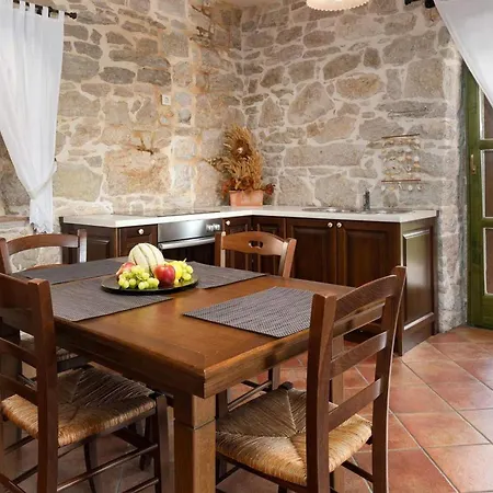 Tatil Evi Karolina *