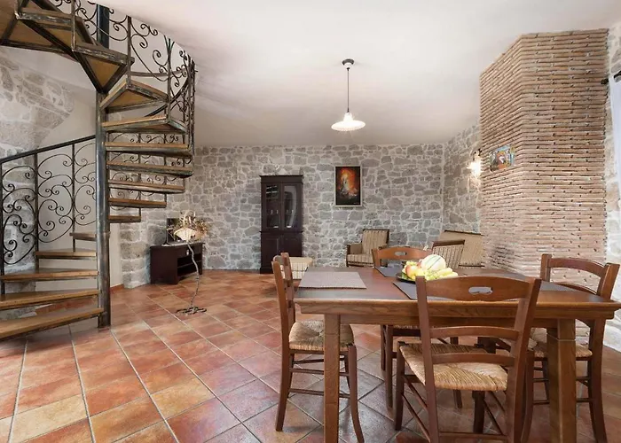 Karolina Πόρετς