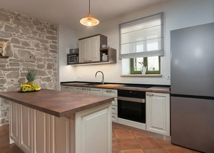 Ferienhaus Karolina *